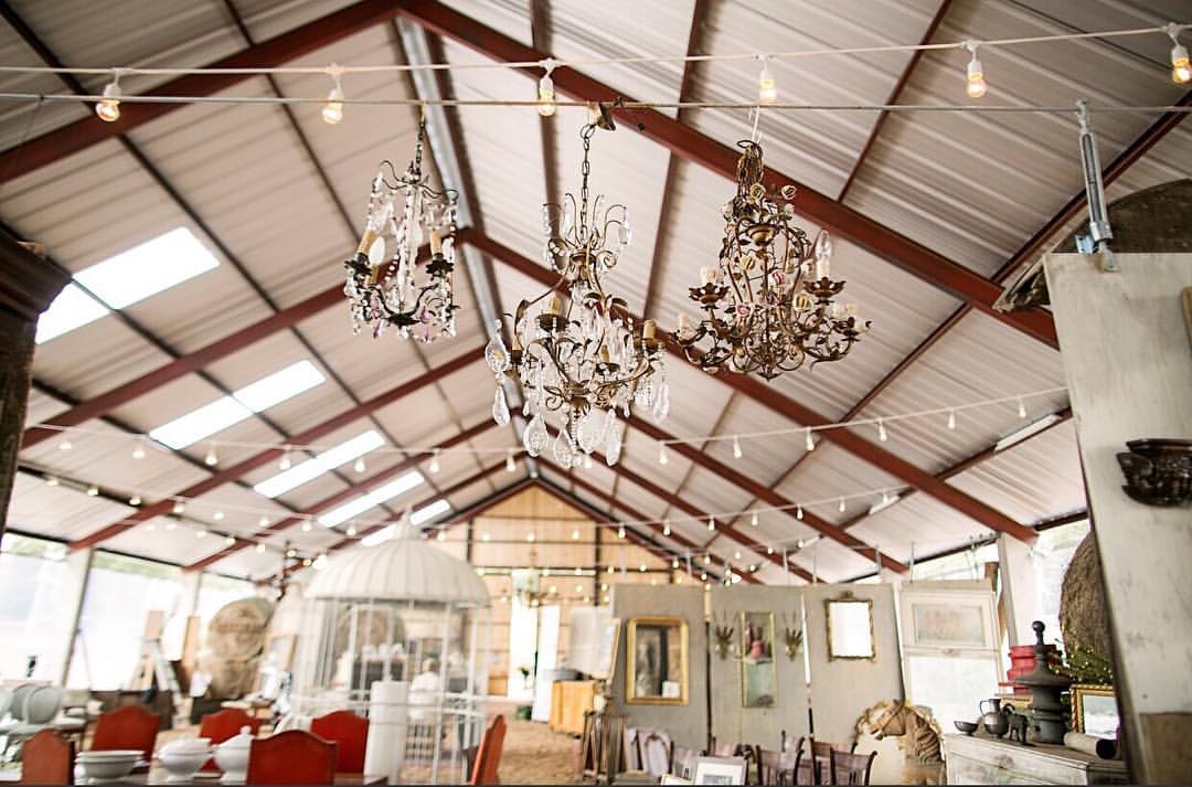 Show Venues + Shops Round Top