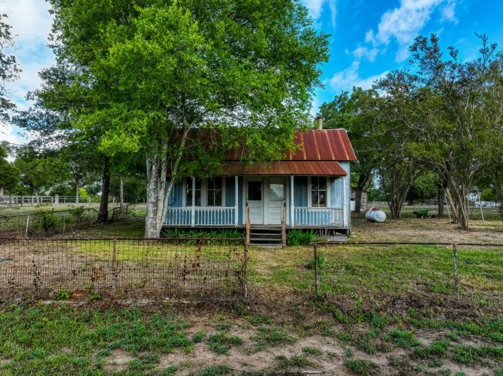 Hot Round Top Properties A Wonderland in the Center of It All and a