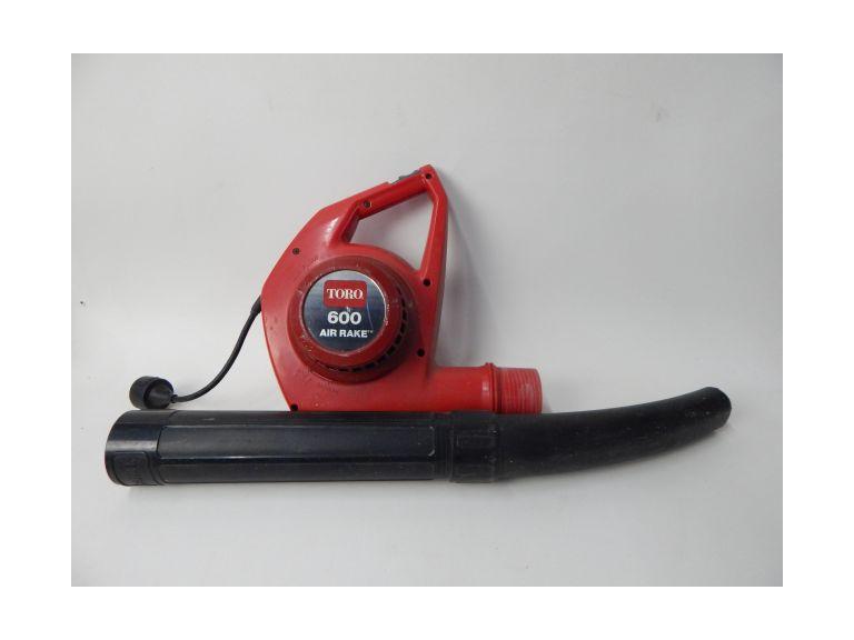 Route 8 Auctions Toro Air Rake Leaf Blower