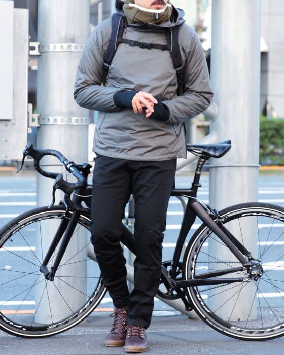 自転車通勤の服装選び。機能性×ファッションのおすすめウェア3選