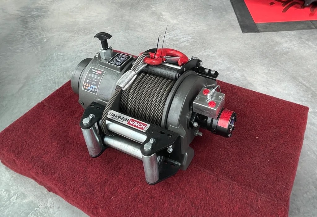 HAMMERWINCH vidutinė serija 1015 t. Rovaltra