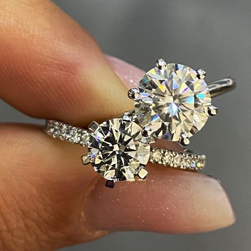Moissanite vs. Lab Diamonds Roxanah