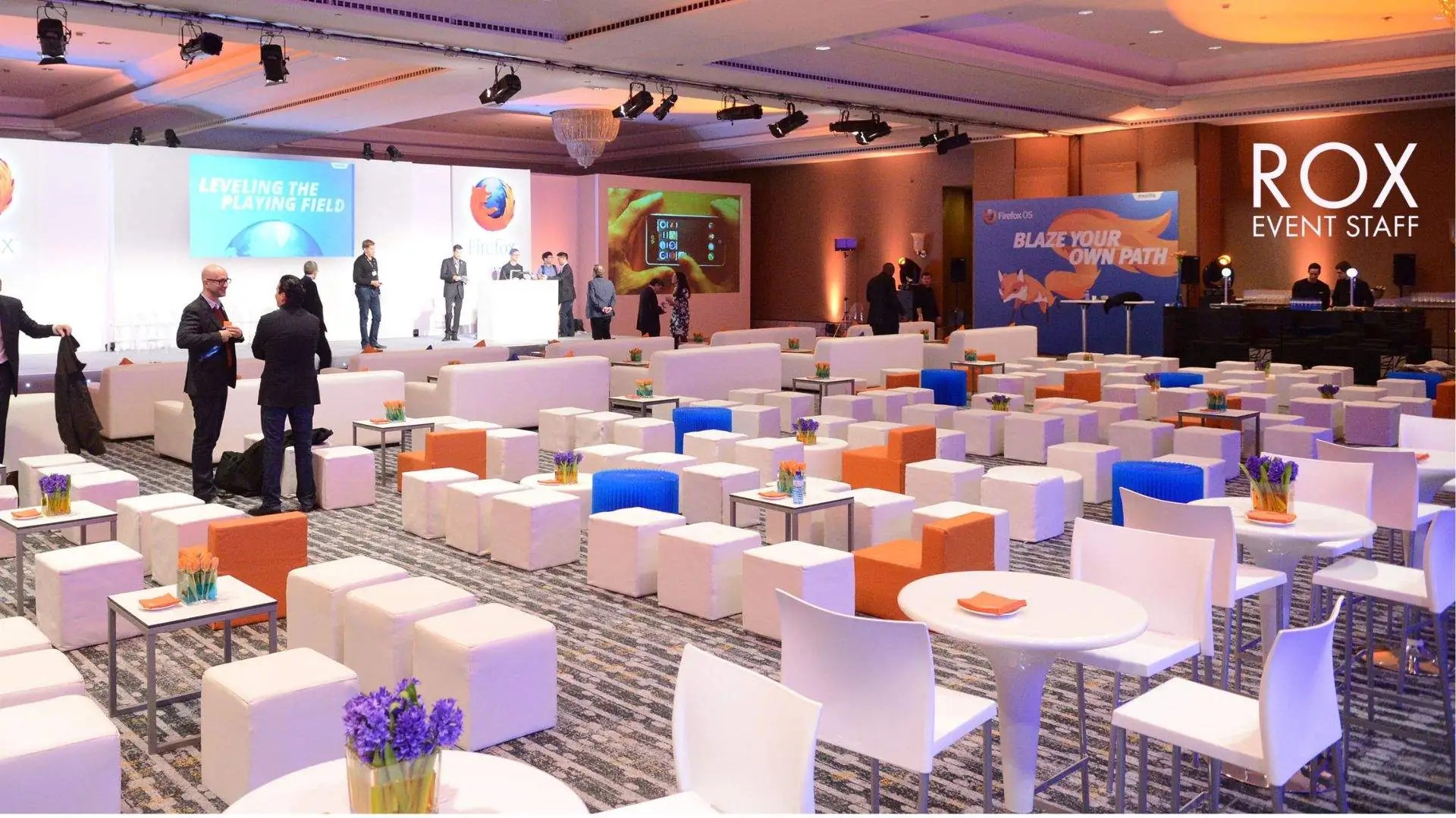 How do we train our staff for an event?