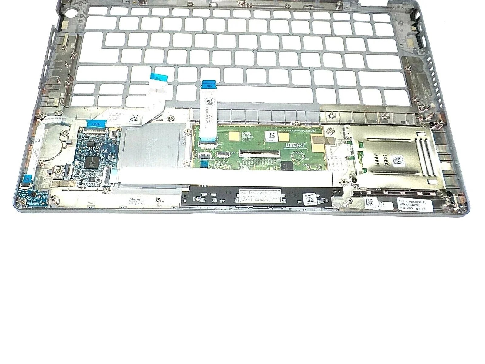 New Dell OEM Latitude 5410 / 5411 Palmrest Touchpad Assembly with Smart