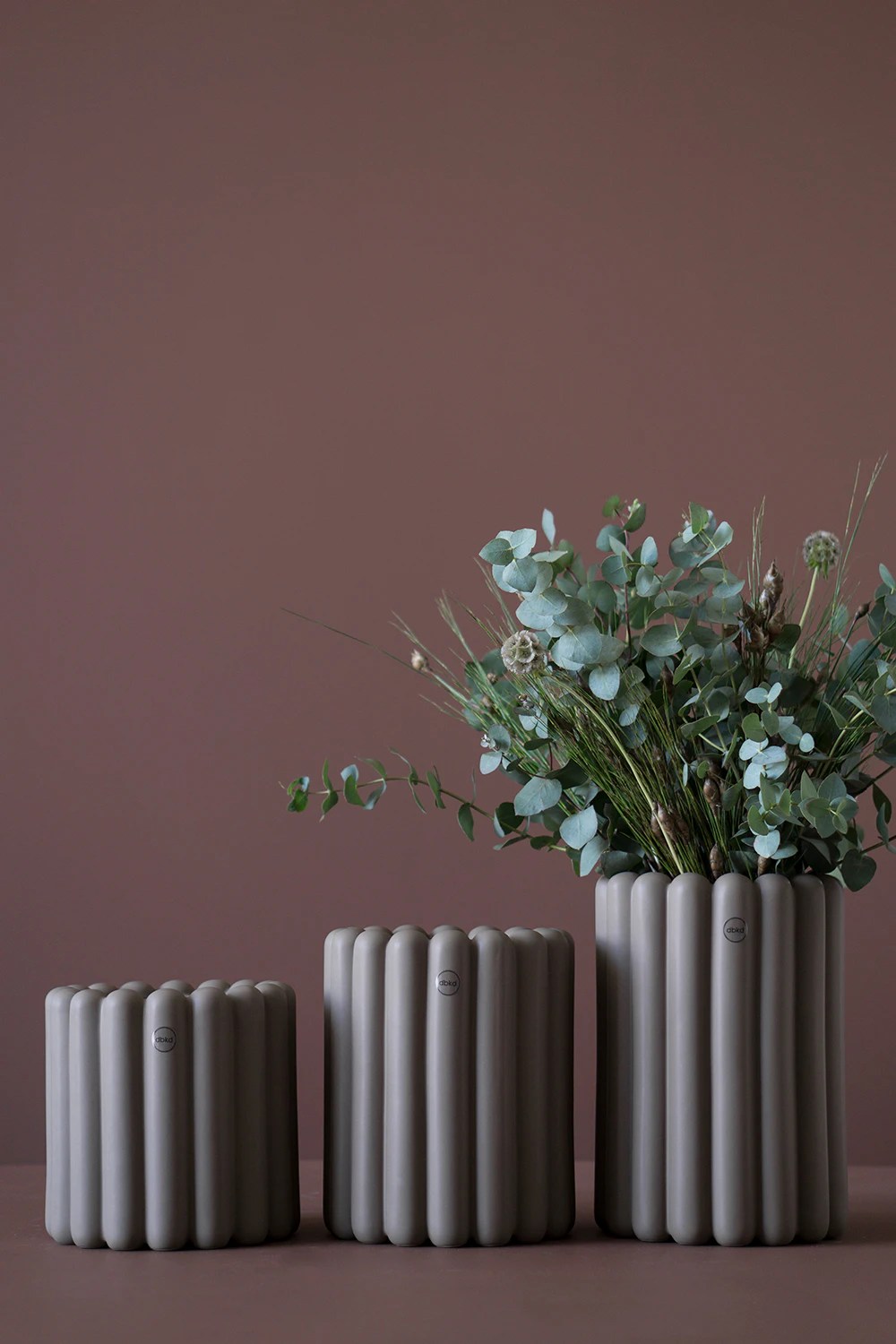 dbkd mist Mist Flower Pot L, Dust - Dbkd @ Royaldesign