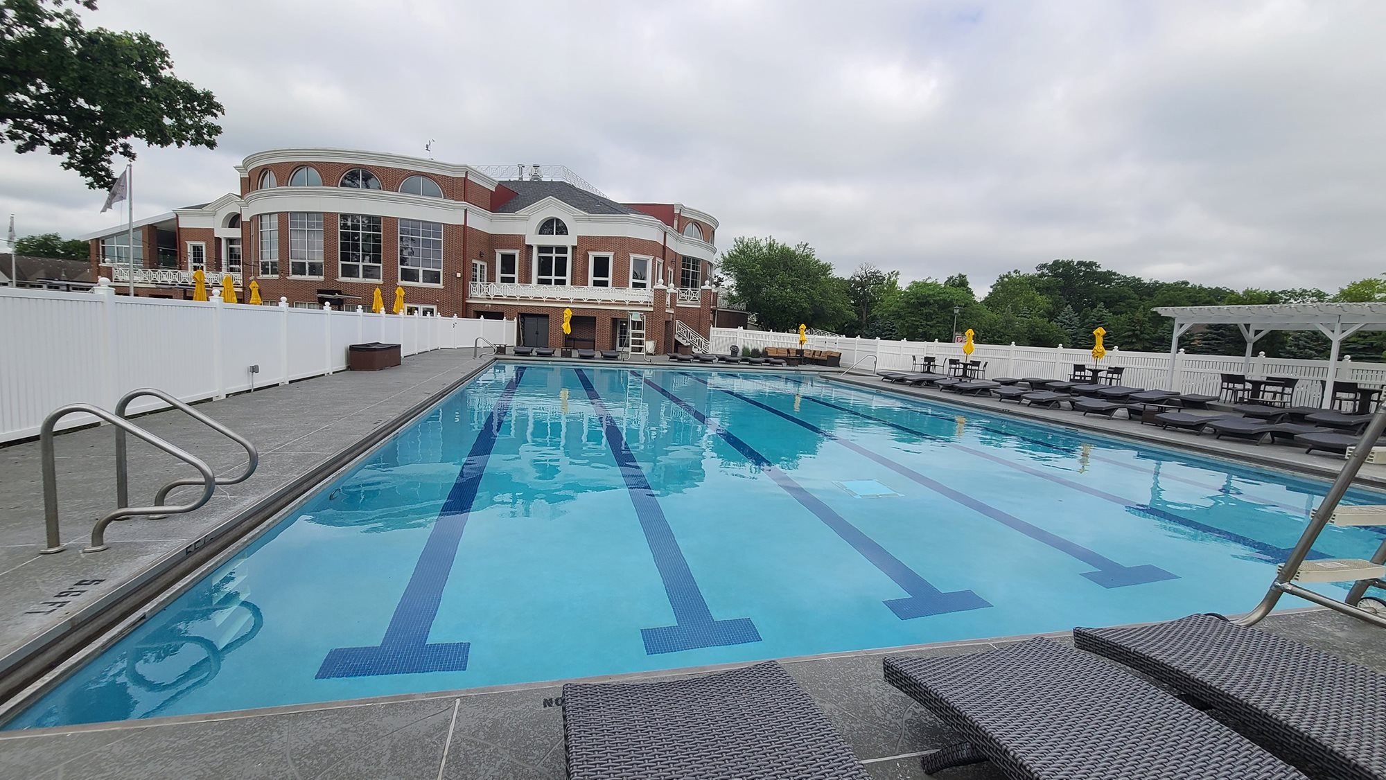Pool Royal Fox Country Club St. Charles, IL
