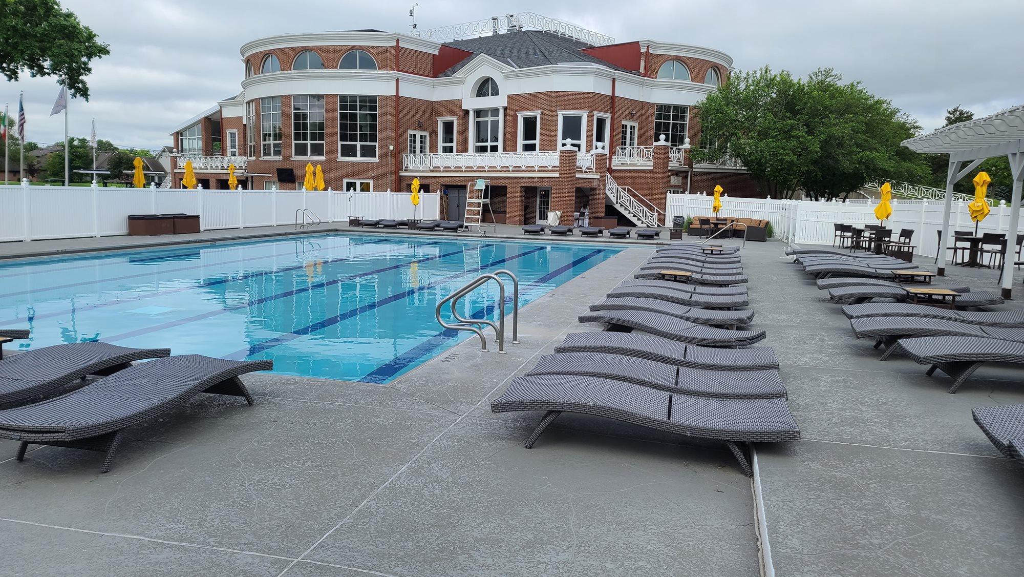 Pool Royal Fox Country Club St. Charles, IL