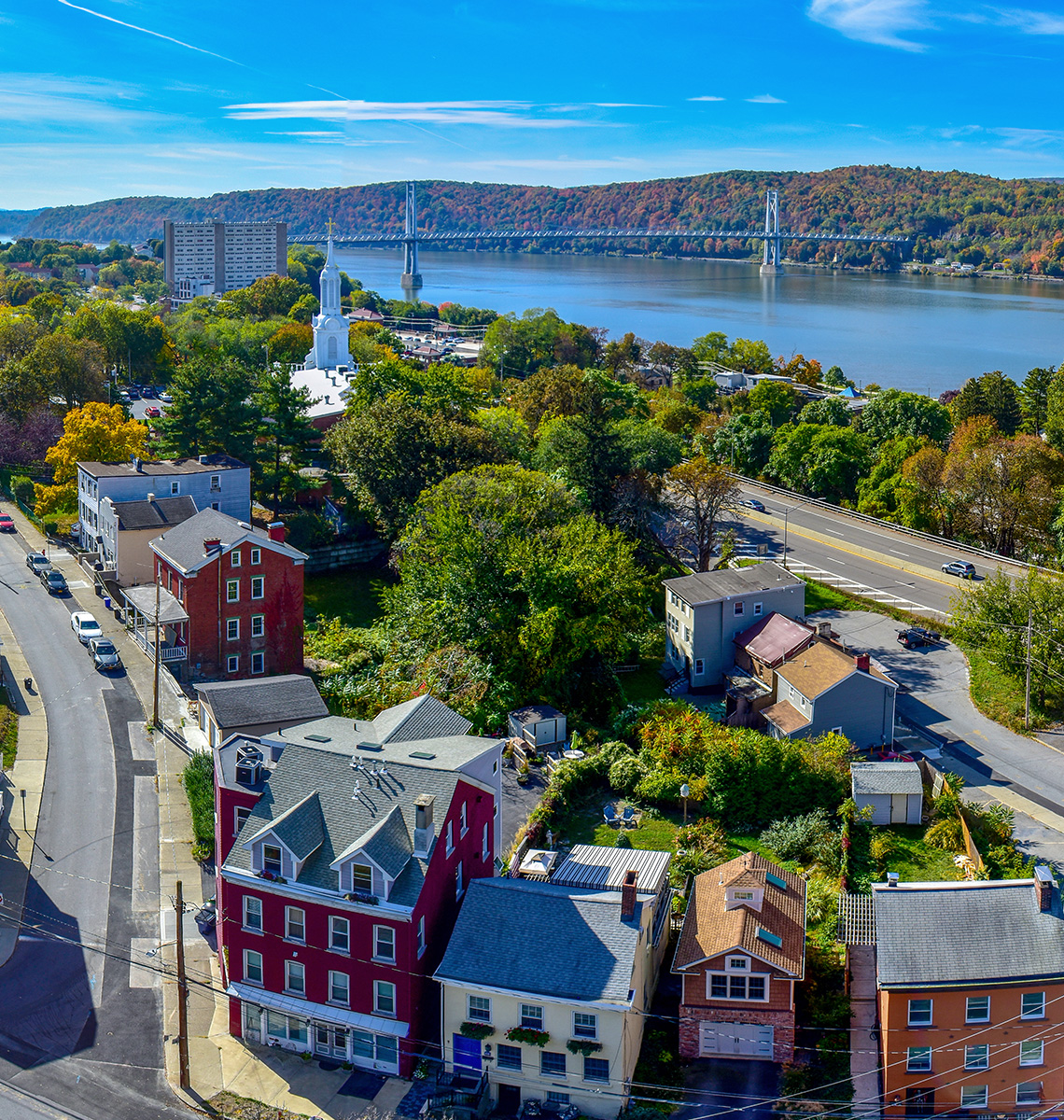 The Royal Ledges Luxury Apartment Rentals in Hyde Park NY