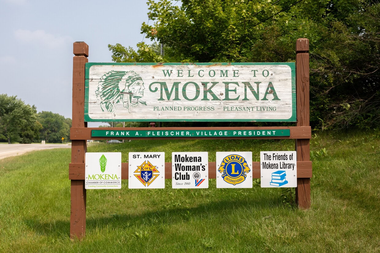 Mokena, IL Pool Installation & Maintenance Royal Pools and More