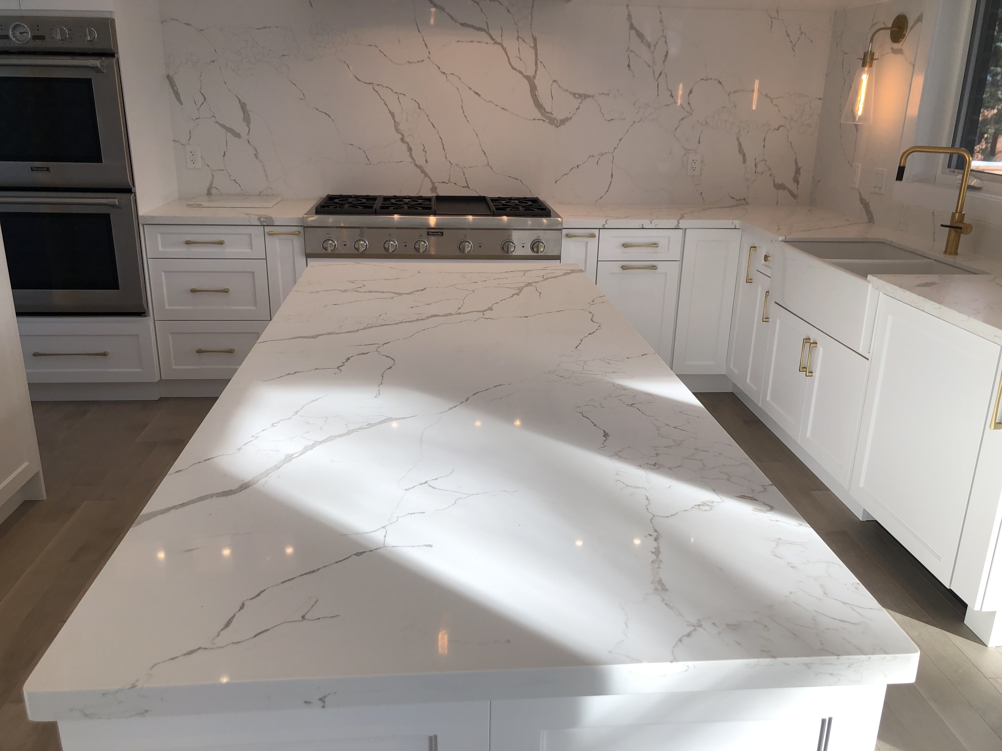 Royal Stone Gallery Countertop Quartz Granite Burlington Oakville