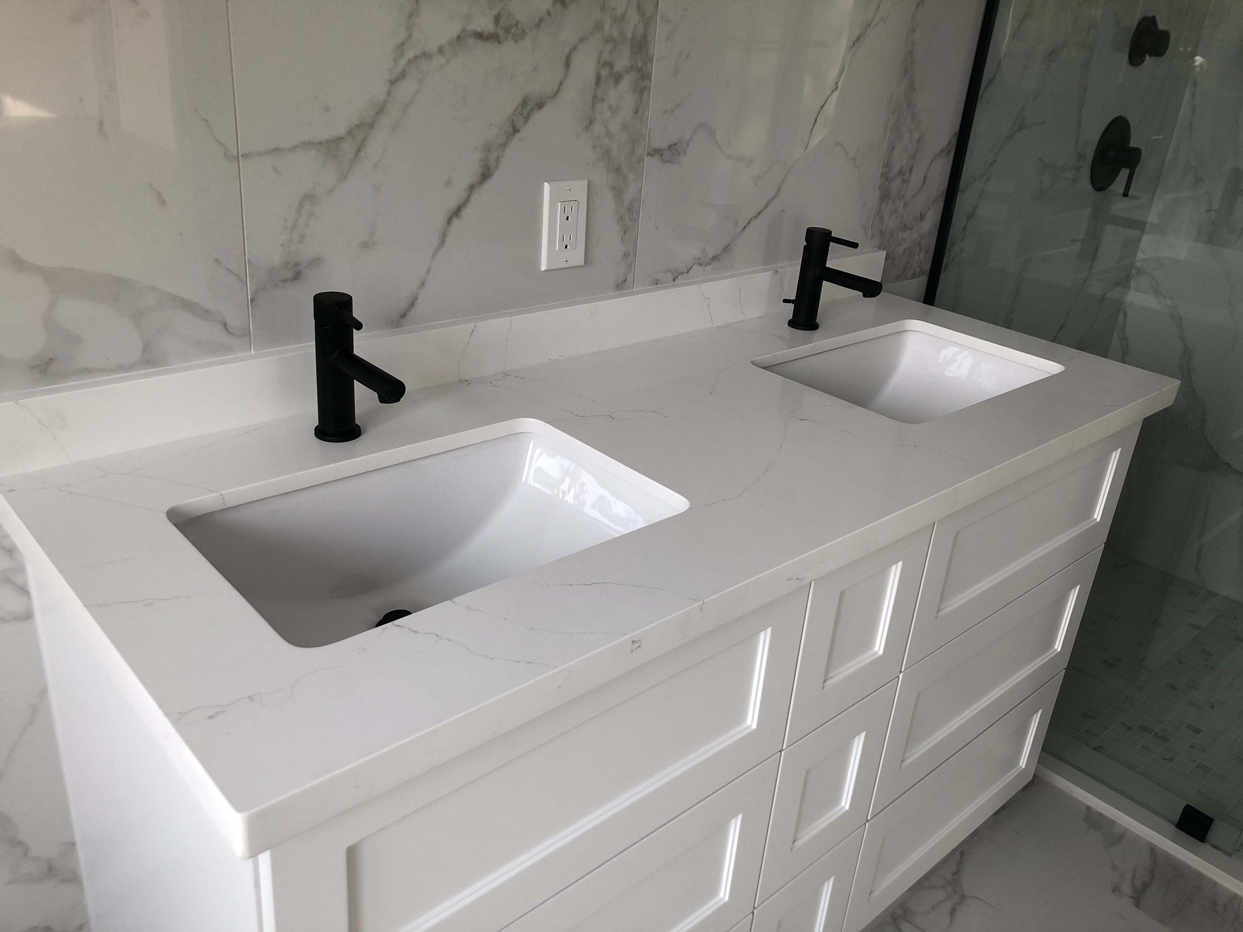 Royal Stone Gallery Countertop Quartz Granite Burlington Oakville