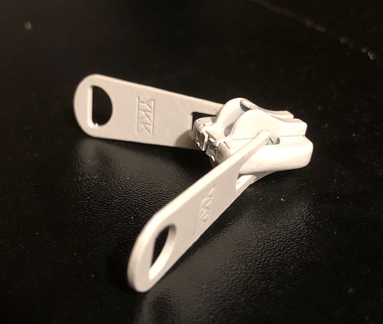 Molded Zipper Double Pull 5 White (Discontinued) Royal Upholstery