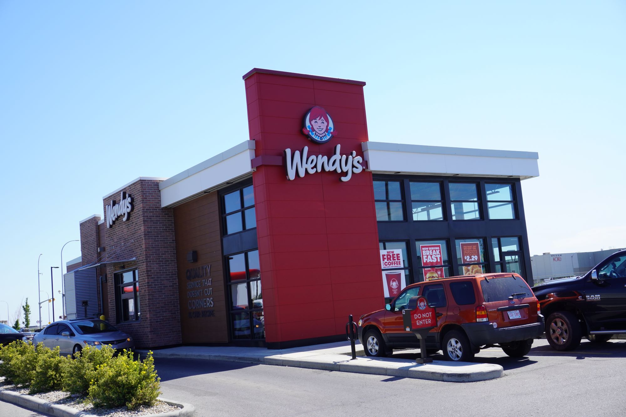 Stonegate Plaza Royop