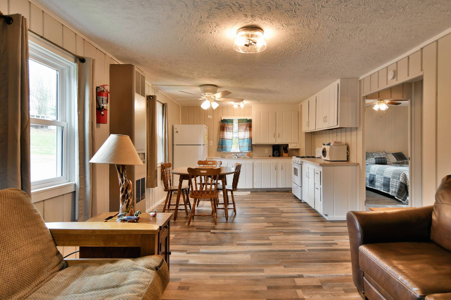 Hayward, Wisconsin Fishing Resort Chippewa Flowage Cabins