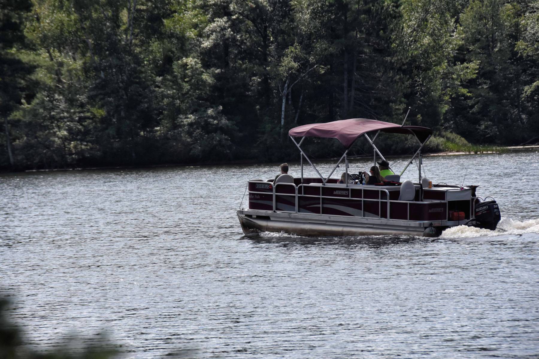 Chippewa Flowage Pontoon Rentals R&R Bayview Resort