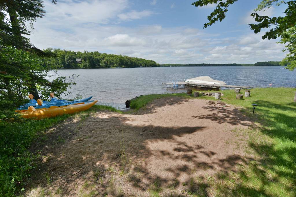 Log Cabin Vacation Rental on Lake Namakagon Recreational Rental