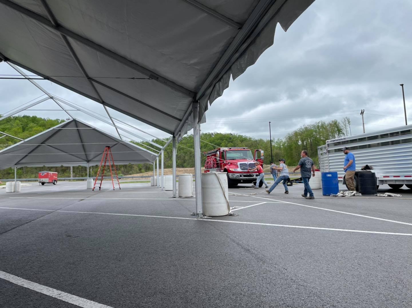 settingup R&R Tent Rental