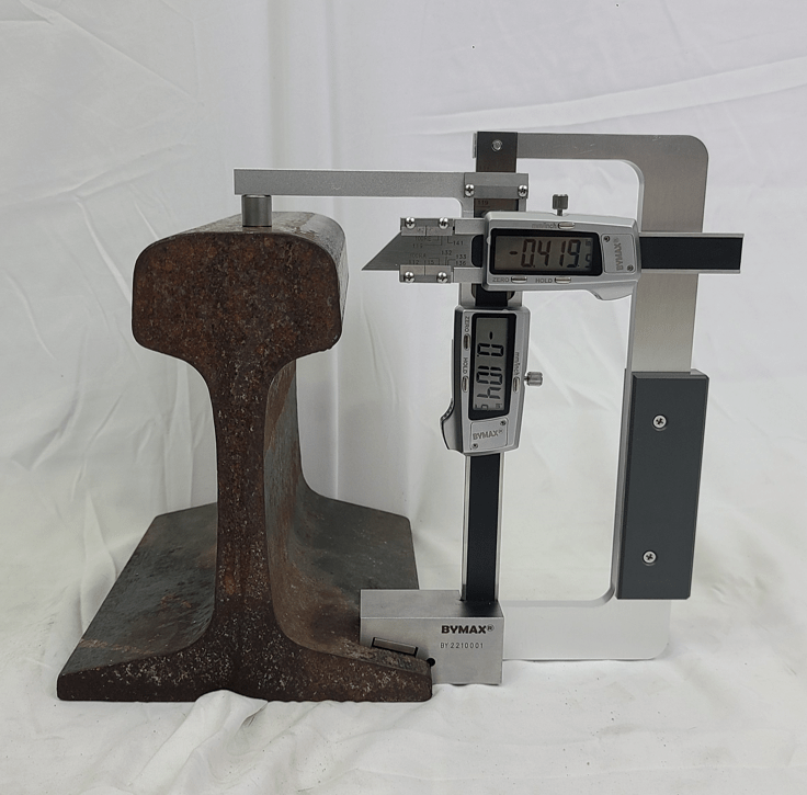 Railroad Tools and Solutions, Inc. RAILWEAR GAUGE DIGITAL