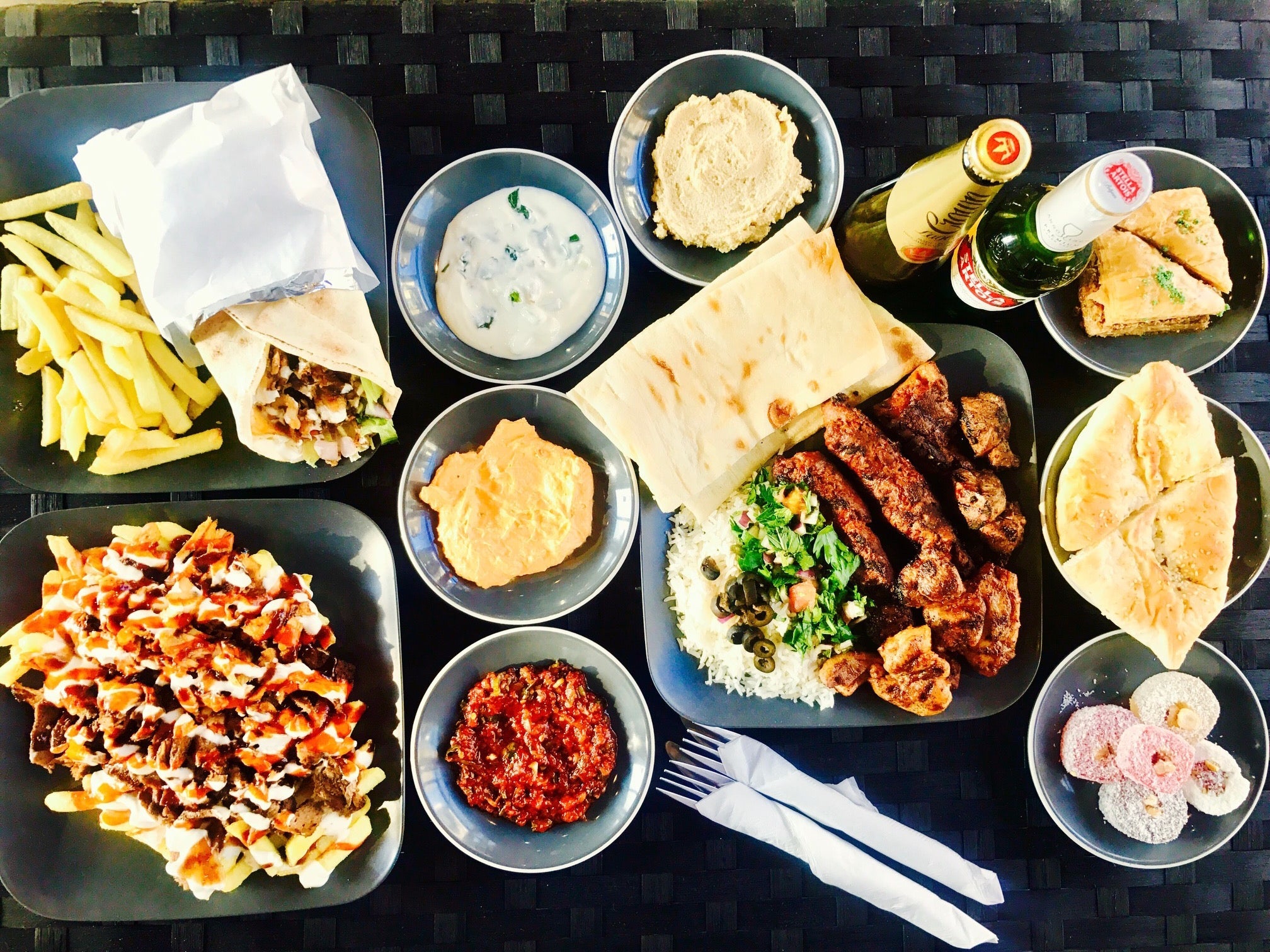 Shawarma Usman entrega desde Dos Hermanas Pide comida con Deliveroo