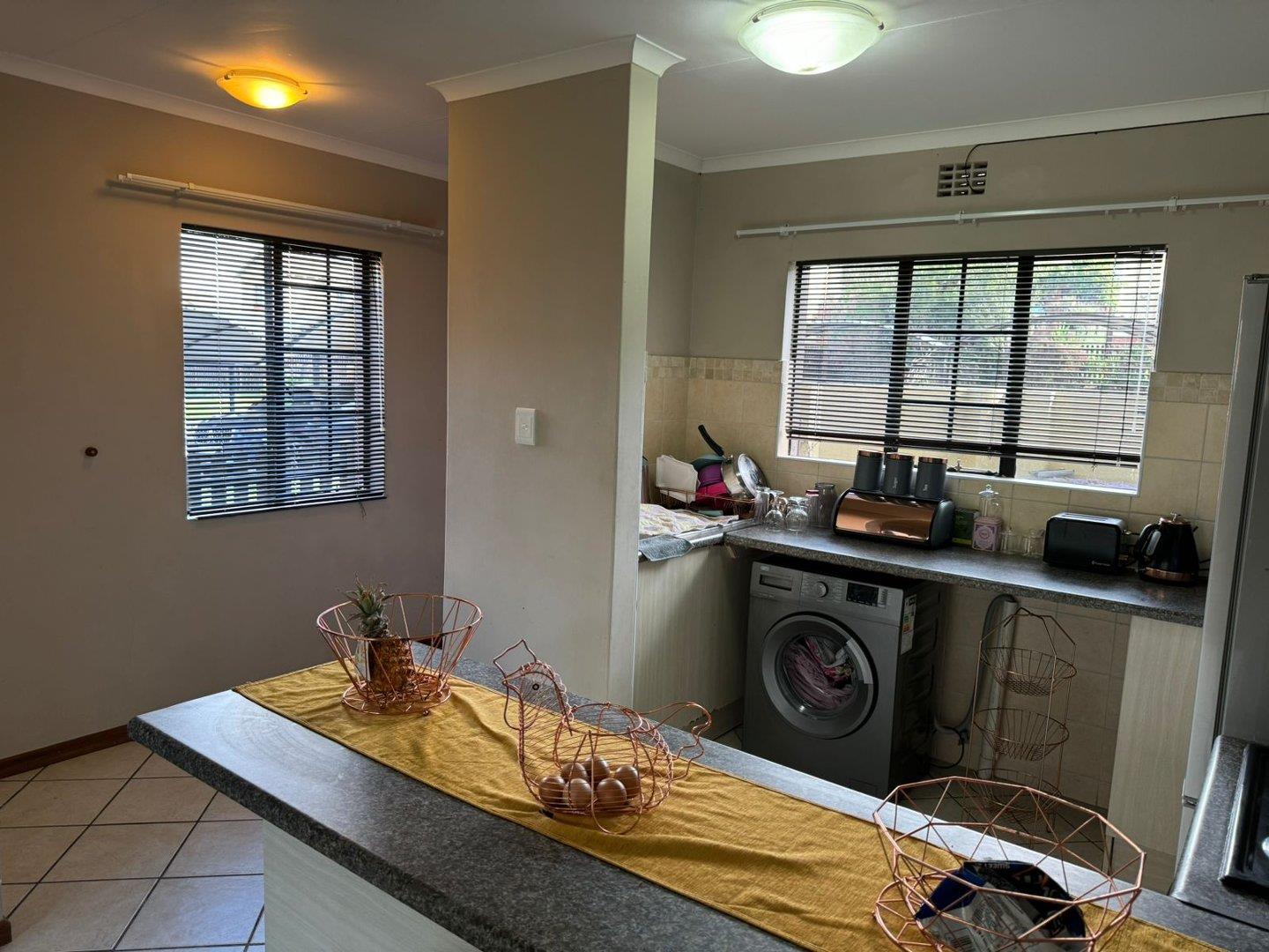 2 Bedroom Townhouse for Sale in Hillside Bloemfontein RSA Property