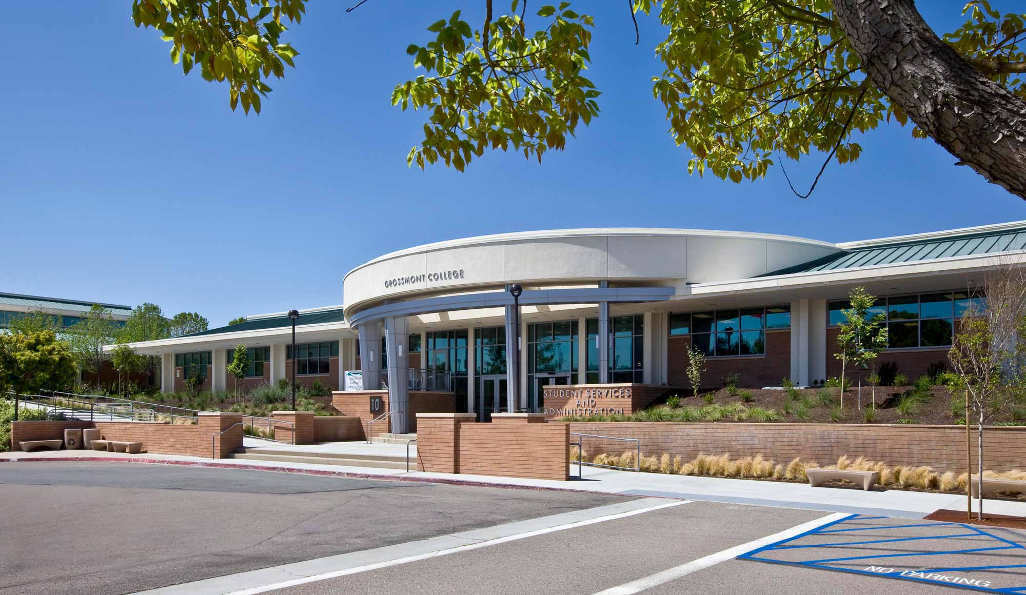 Grossmont College Student and Administrative Services Building and