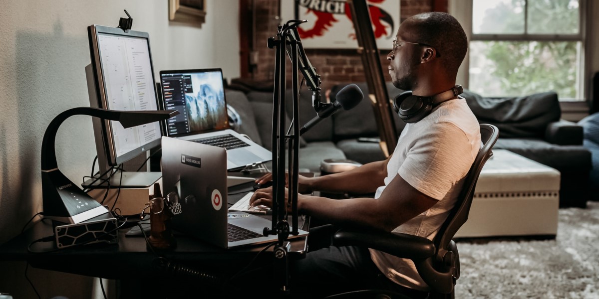 What Equipment Will I Need to Start a Podcast? Podcasting