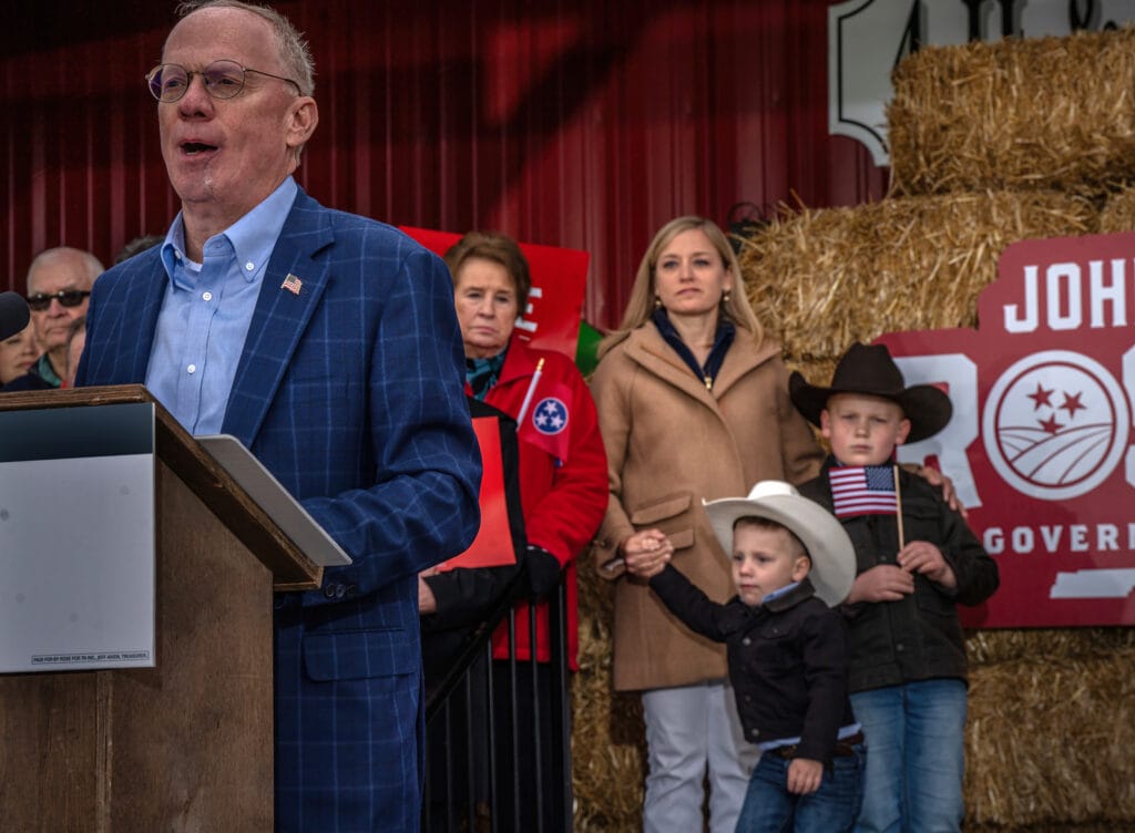 Stockard On The Stump: Rose Jabs Gov. Lee, Not His Likely Opponent, In Gubernatorial Kickoff 1 U.S. Rep. John Rose announces his 2026 gubernatorial bid Thursday backed by his wife, Chelsea, and sons Guy, 7, and Sam, 4. (Photo: John Partipilo) Photographs by John Partipilo/Tennessee Lookout ©2025