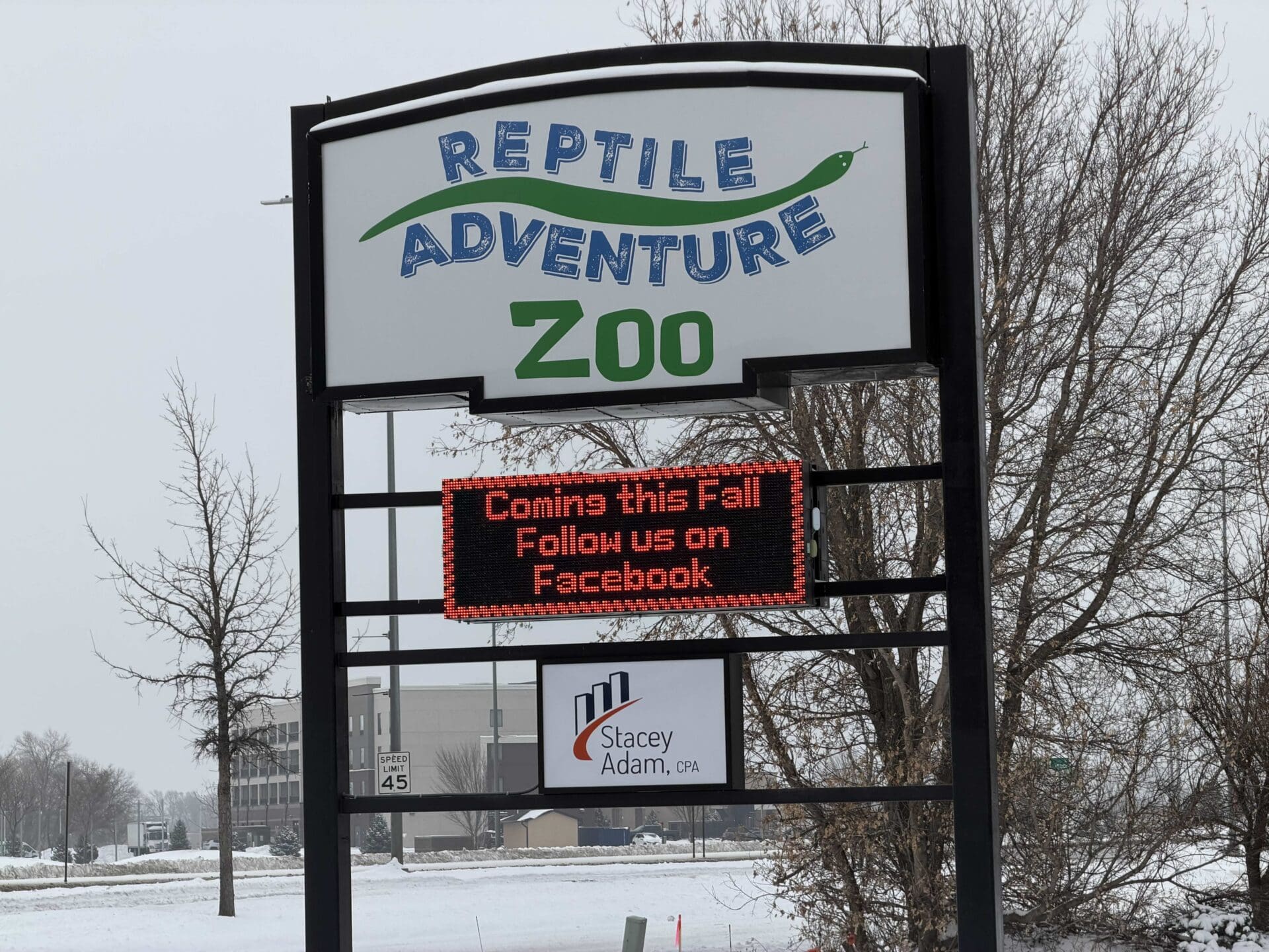 Reptile Adventure Zoo Opens This Week 2 ywAAAAAAQABAAACAUwAOw==