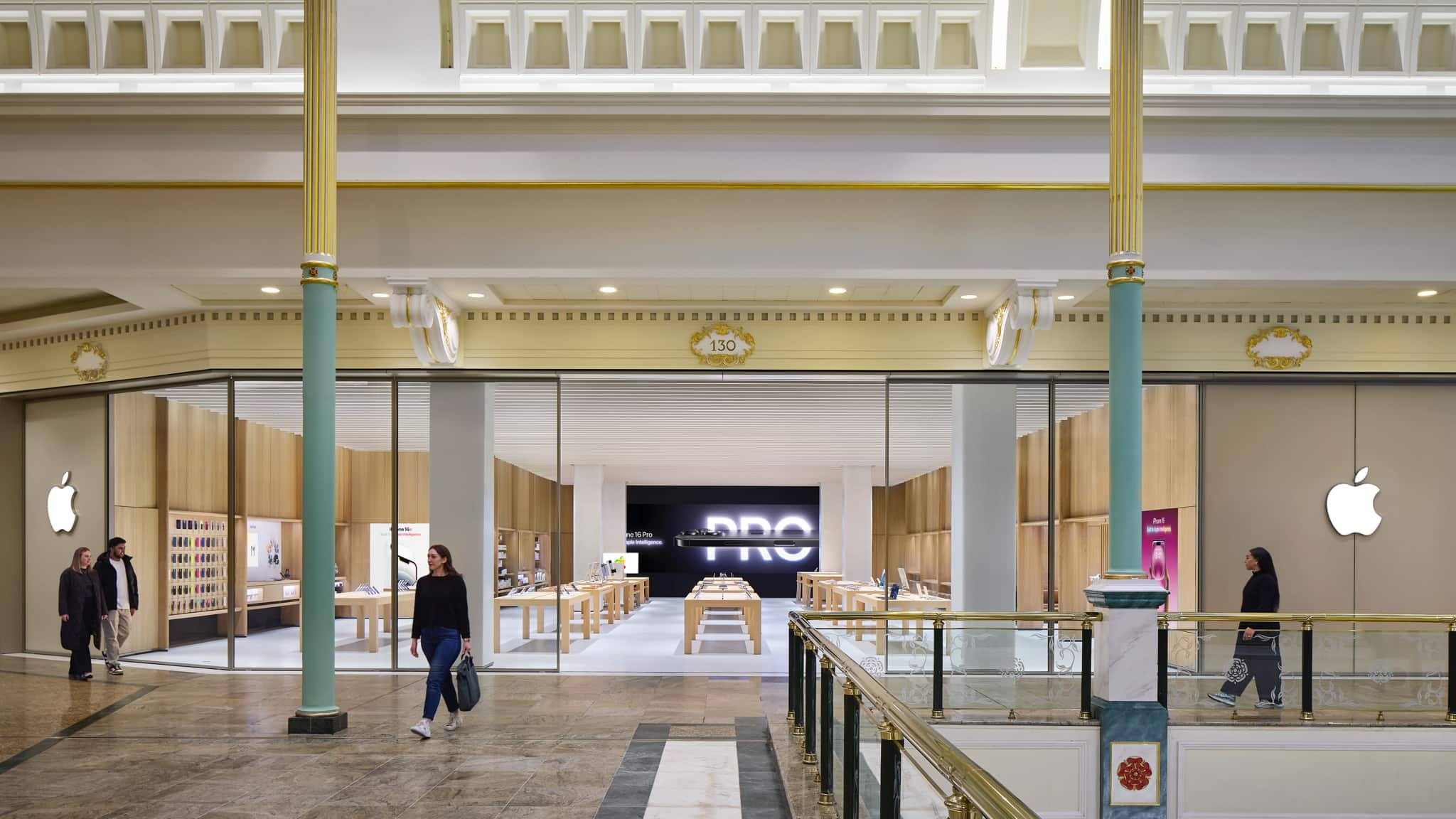 Apple Storefronts