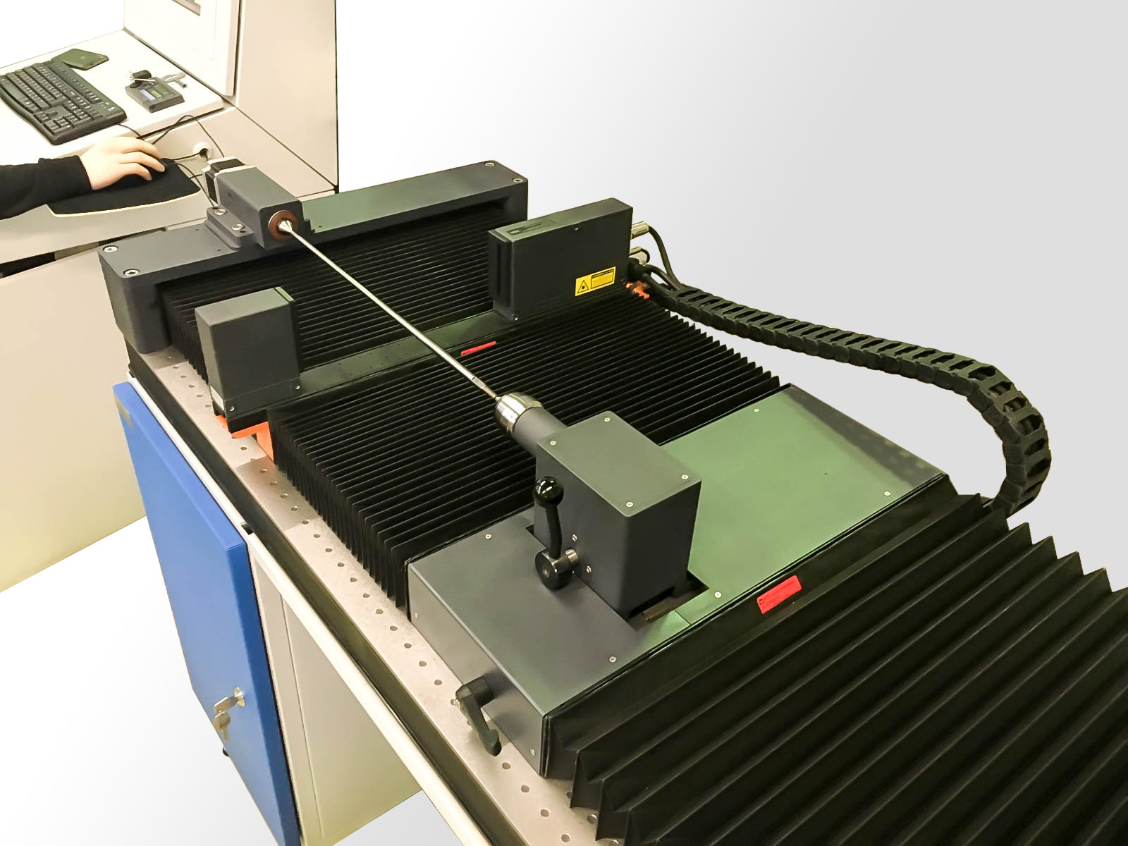 LASERSCAN Precise measurement of the outer diameter and roundness