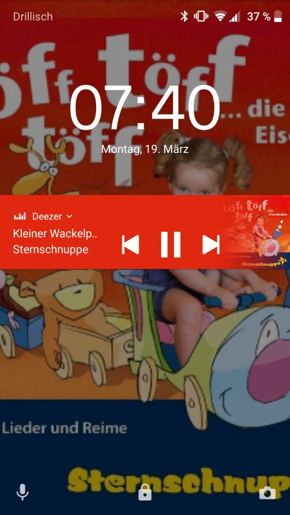 Fliegen mit Kleinkind Mit Deezer Family über den Wolken *Werbung