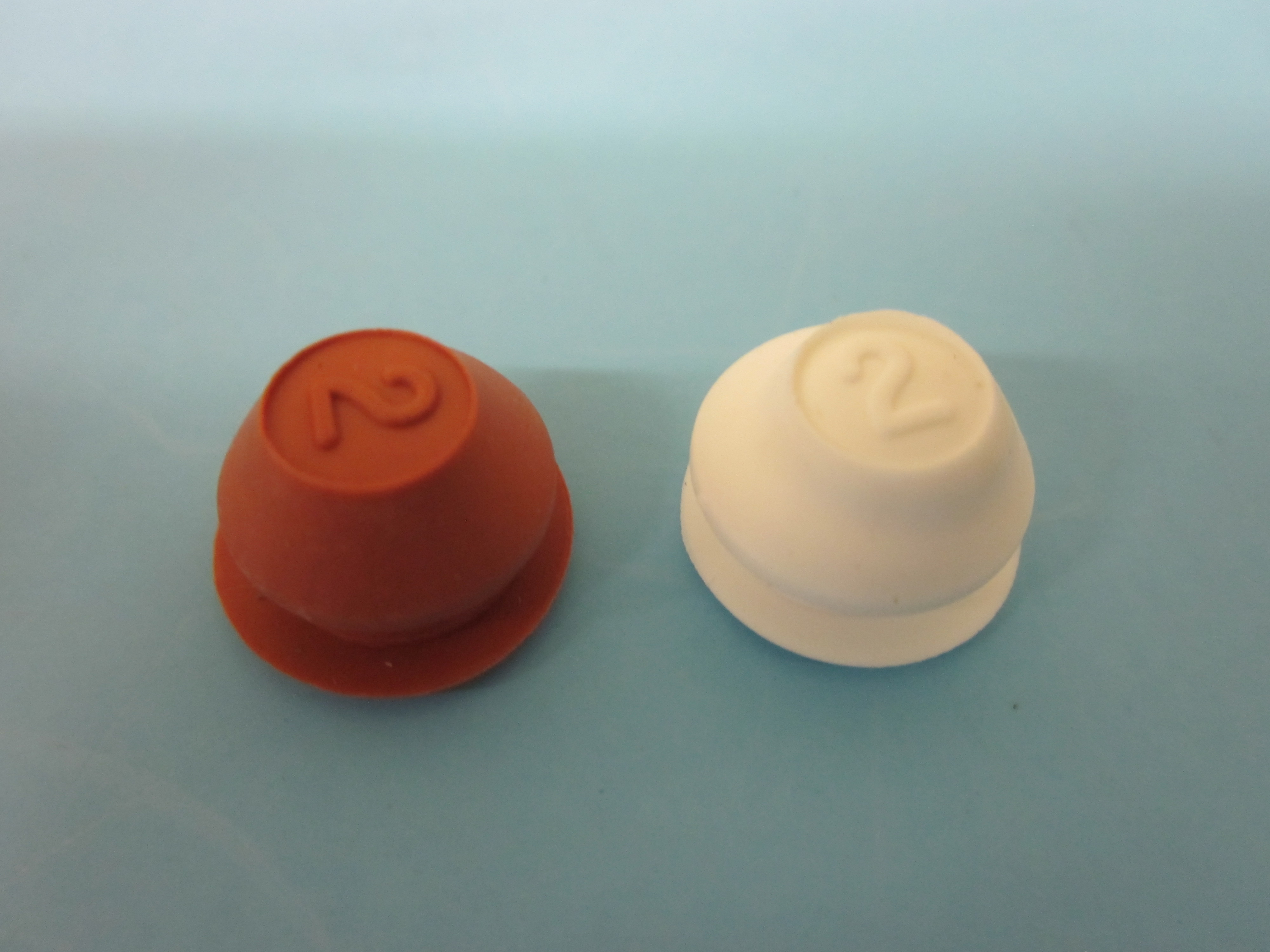 5/8" 4 Rubber Stoppers and Plugs for Salt and Pepper Shakers, Piggy