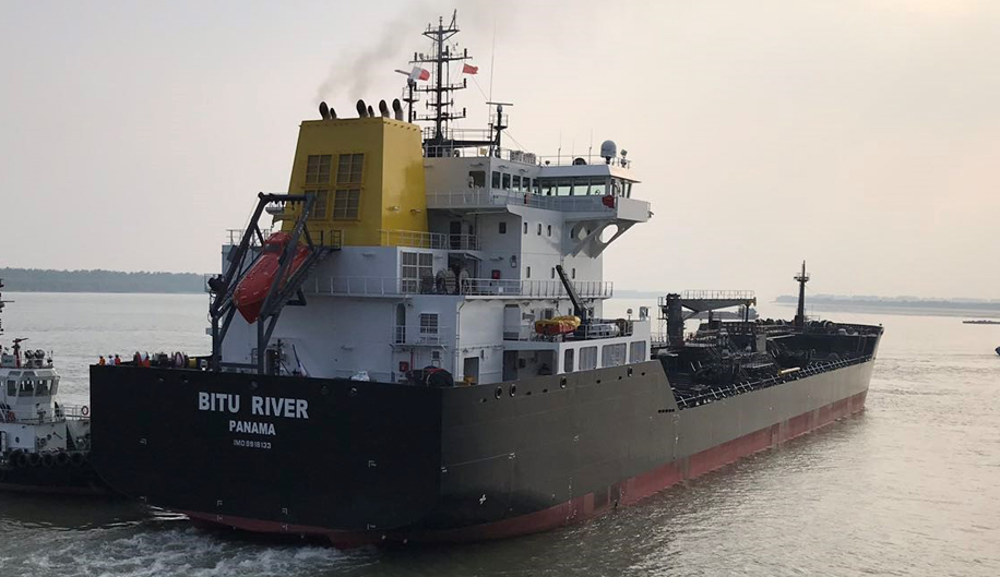 BITU RIVER A NEW VESSEL IN THE FLEET Rubis Asphalt