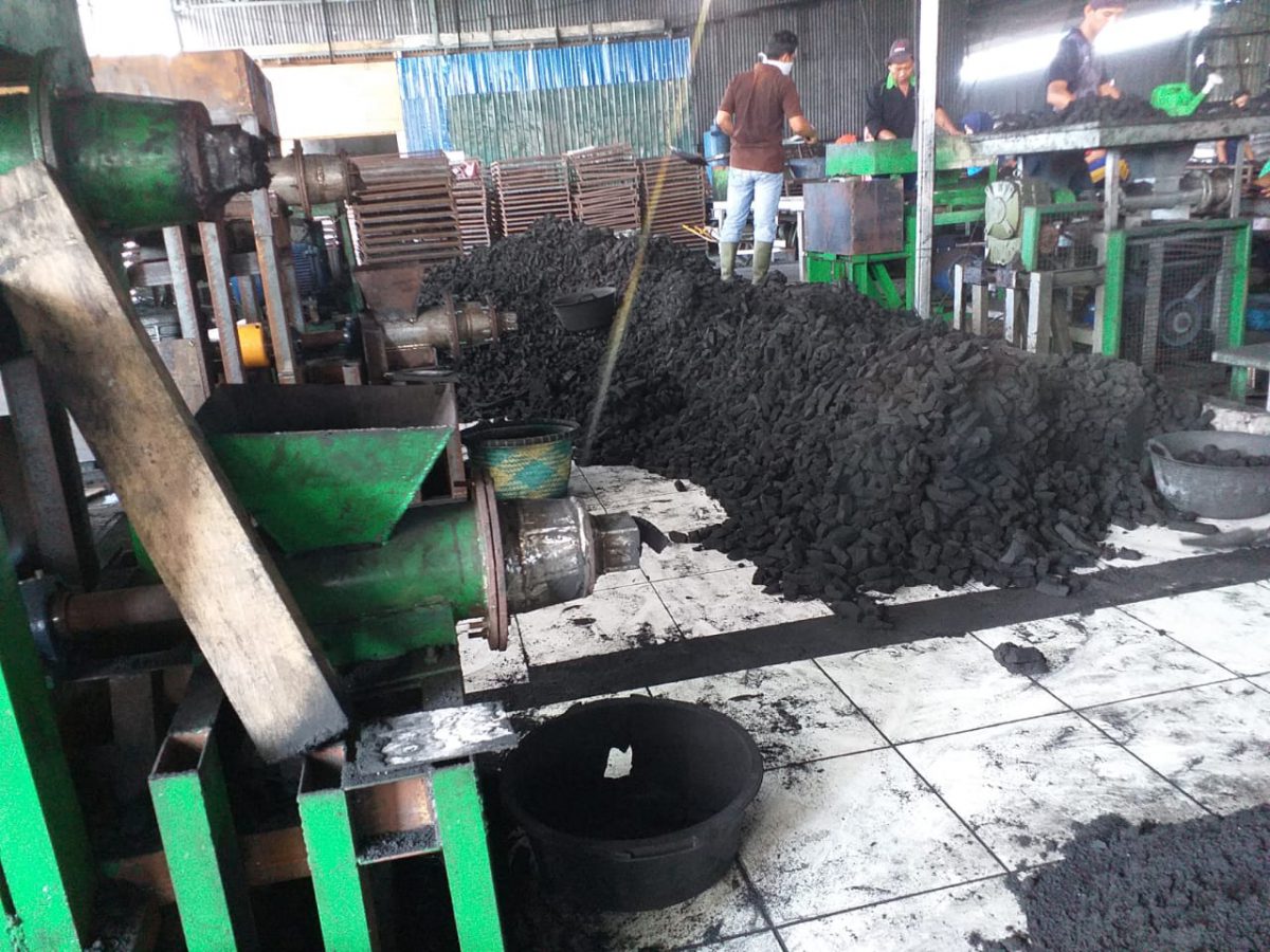 Production process Coconut Shell Charcoal Briquettes/Coals
