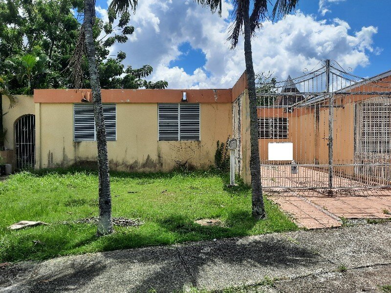Ruby REALTY 48 GALICIA STURB BELMONTE, Mayaguez, PR. Propieda