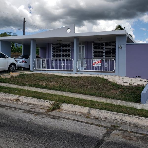 Ruby REALTY Residencia en Urb. Alturas de San Jose, Sabana Grande PR