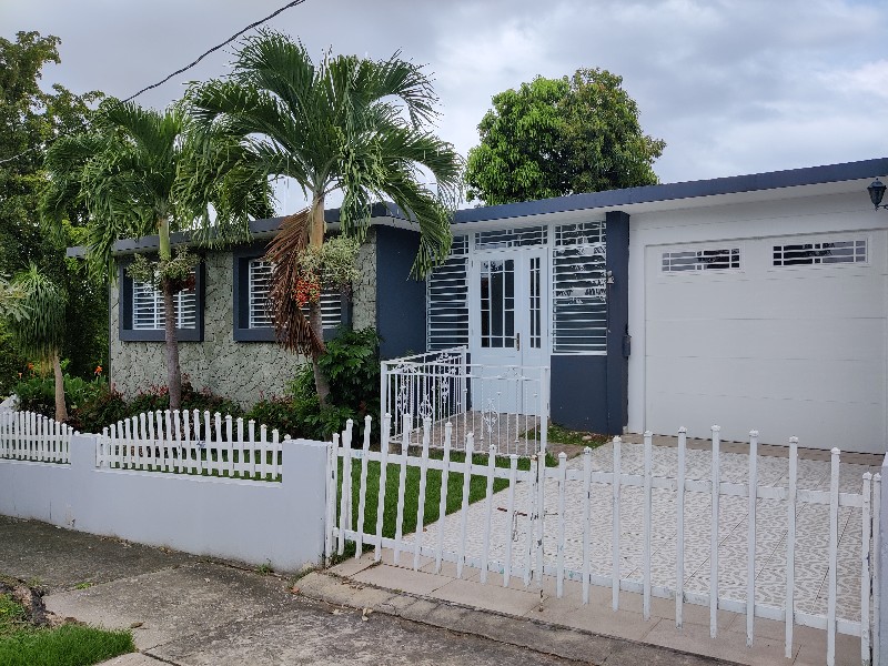 Ruby REALTY 7 Calle Santa Rosa Alemañy, Mayaguez Puerto Rico