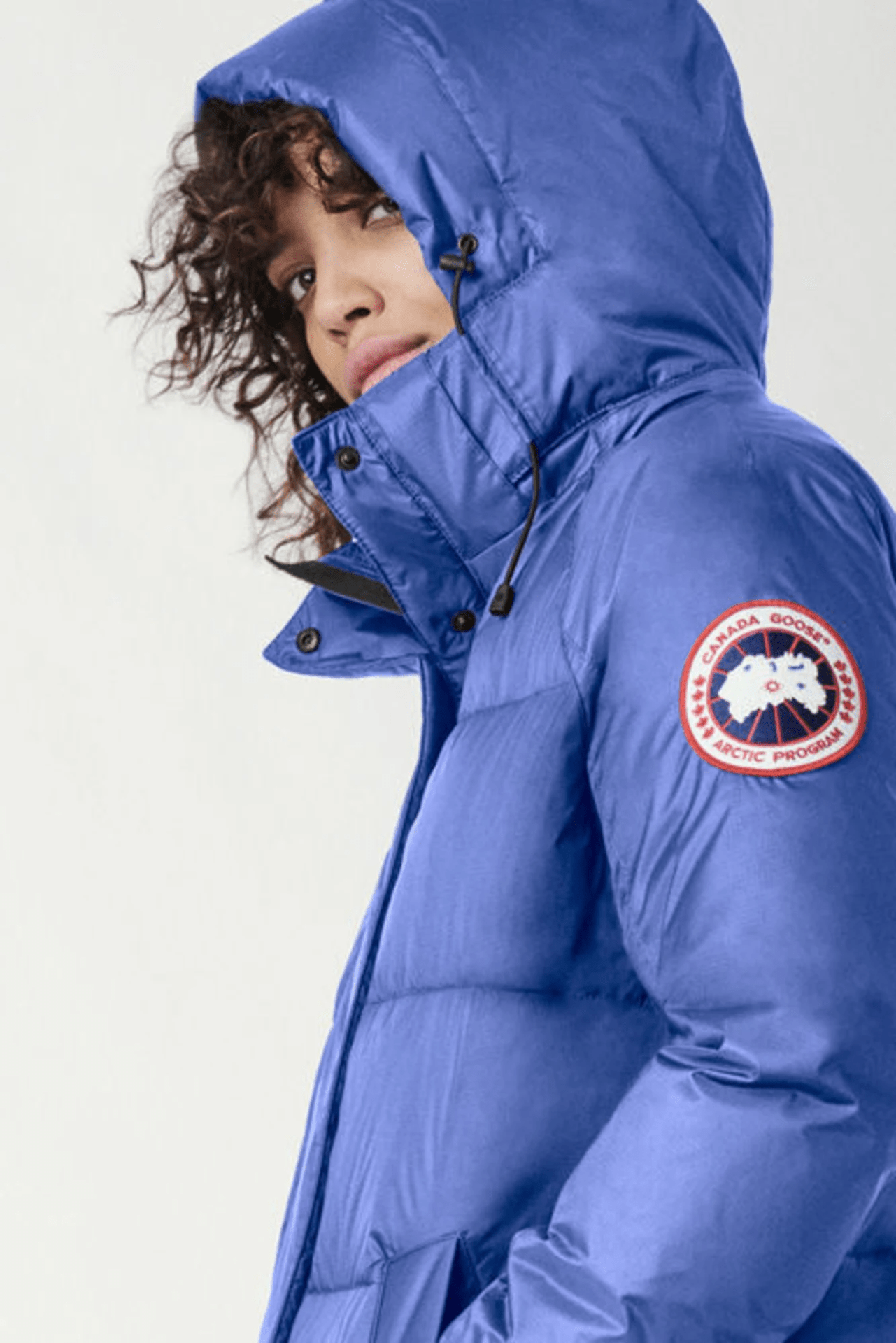 Купить женскую куртку Approach Jacket Canada Goose Russia