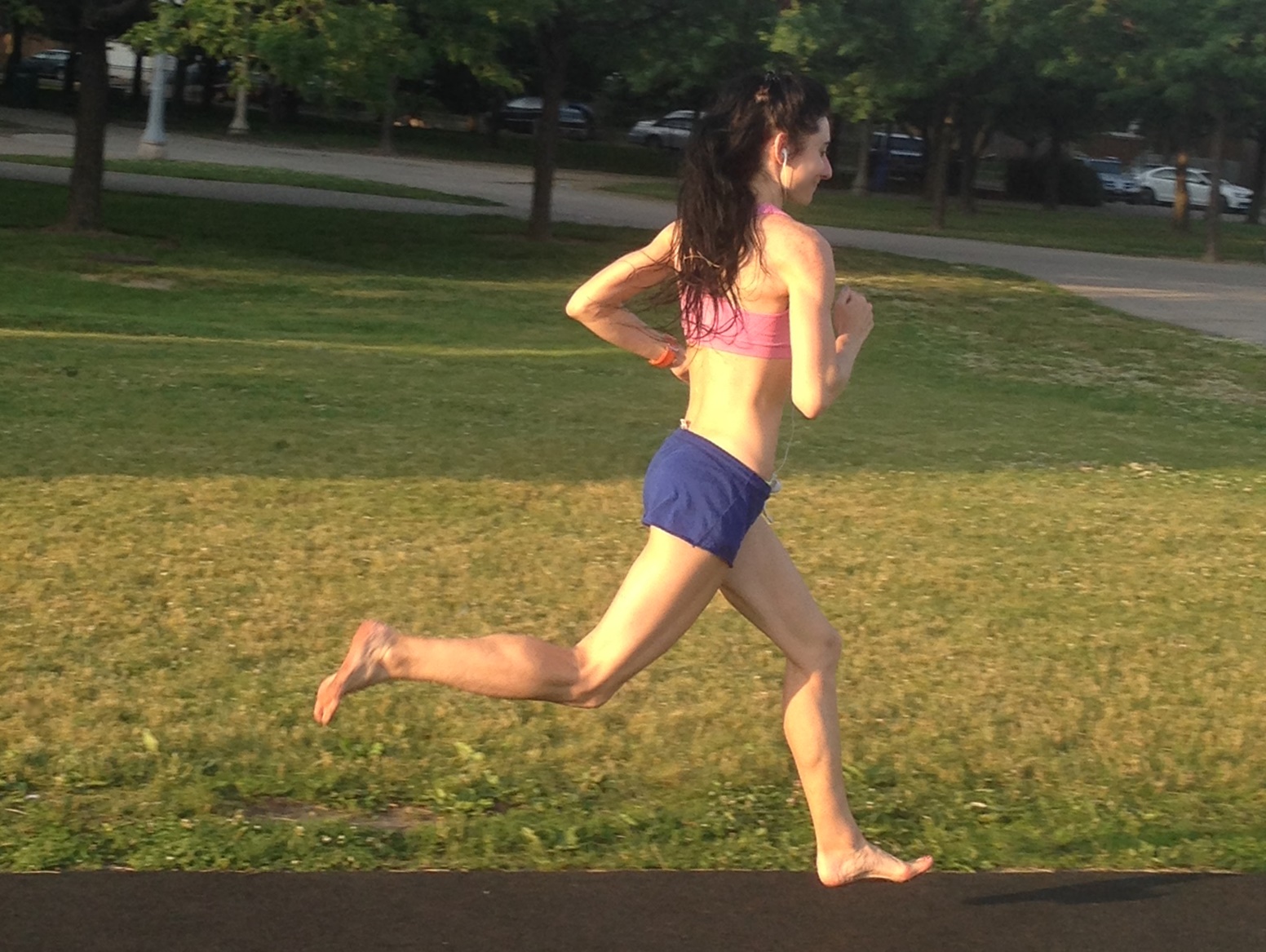 Benefits of the Barefoot Running Technique RUN FOREFOOT