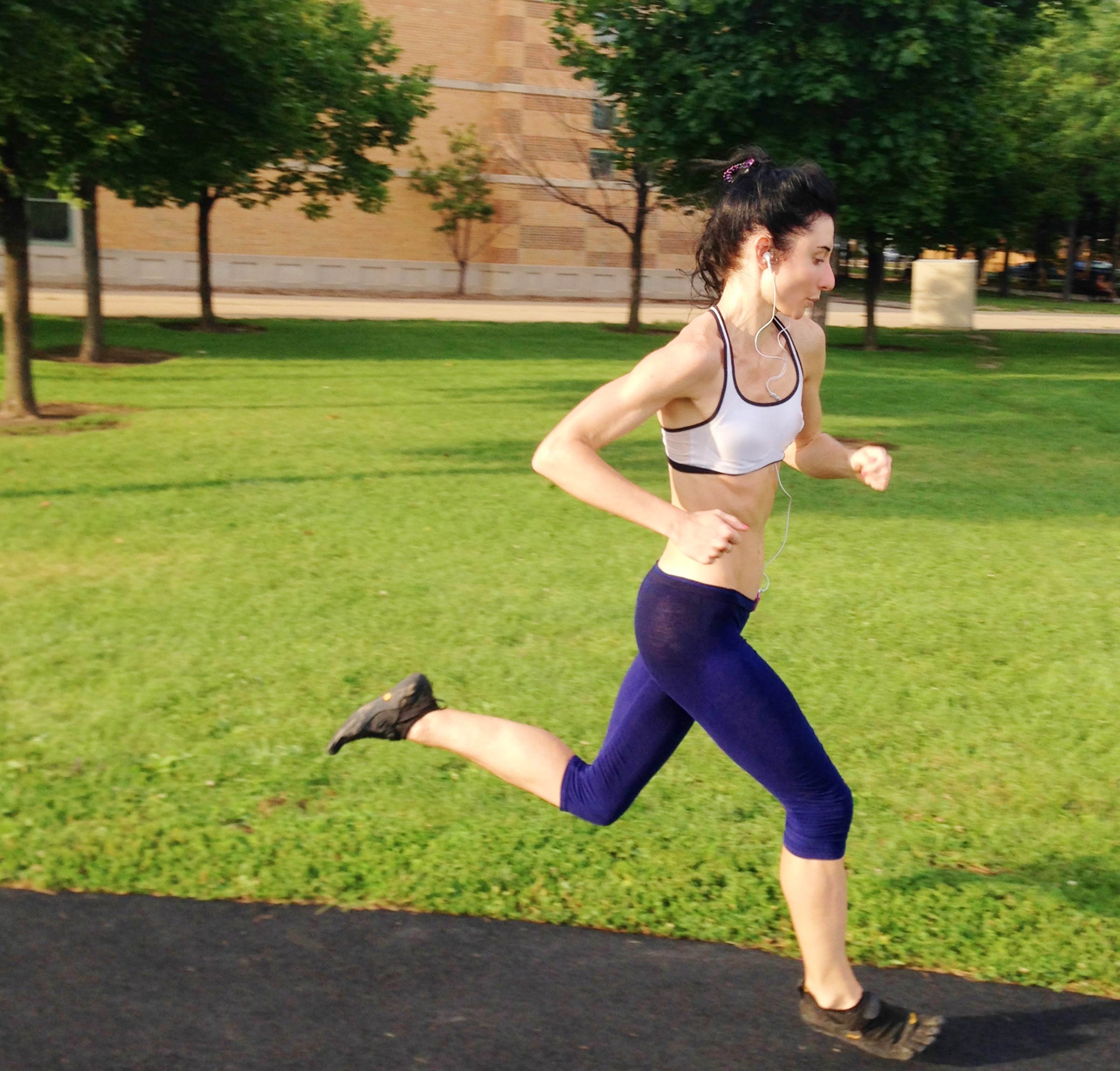 Running Shoes Dictates Foot Strike Pattern RUN FOREFOOT