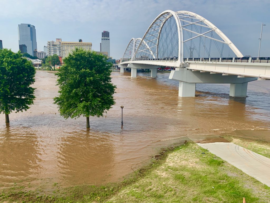 Arkansas Floods into Little Rock RUNINdc