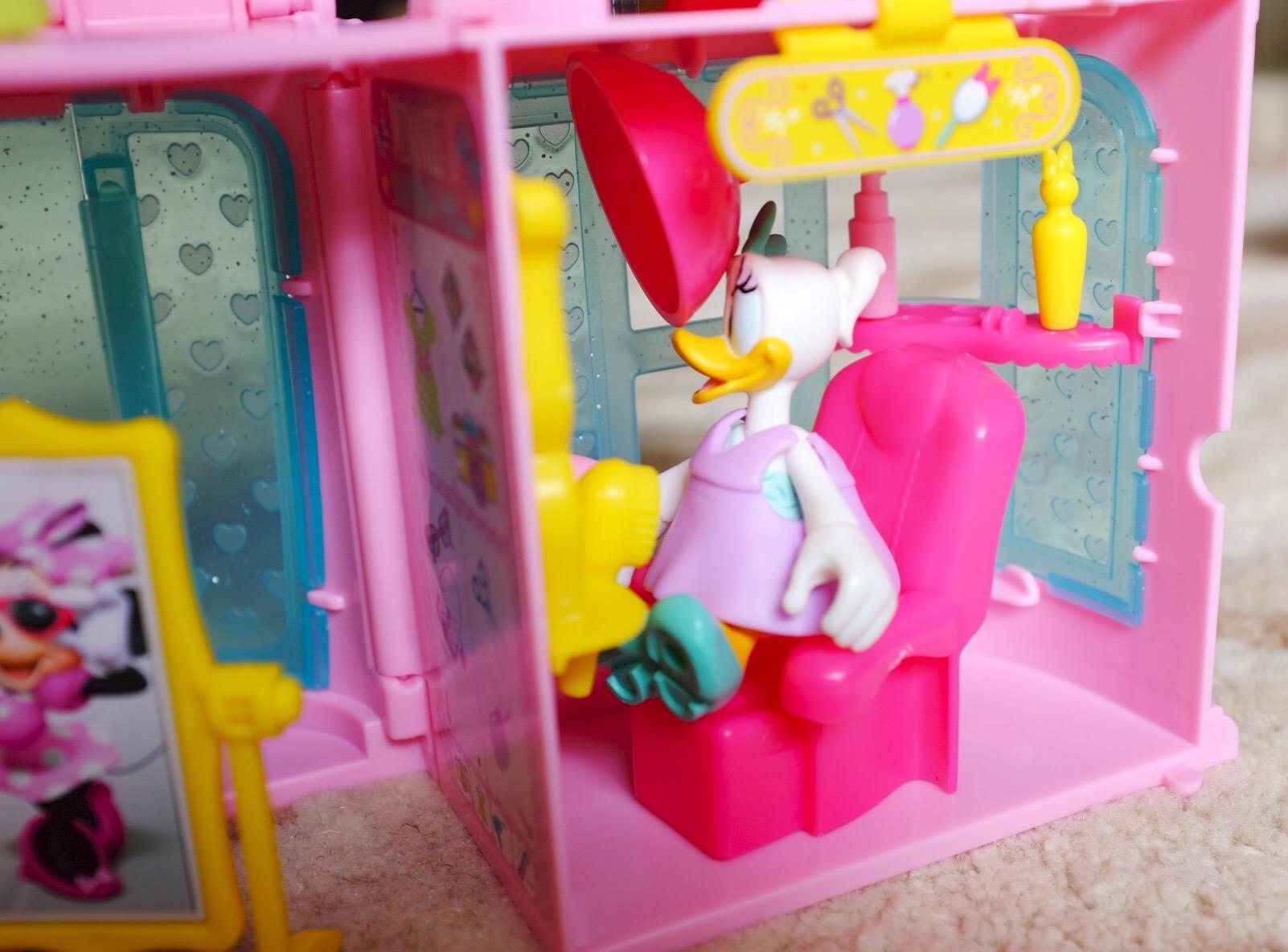 Minnie Mouse Shopping Mall *REVIEW* Run Jump Scrap!