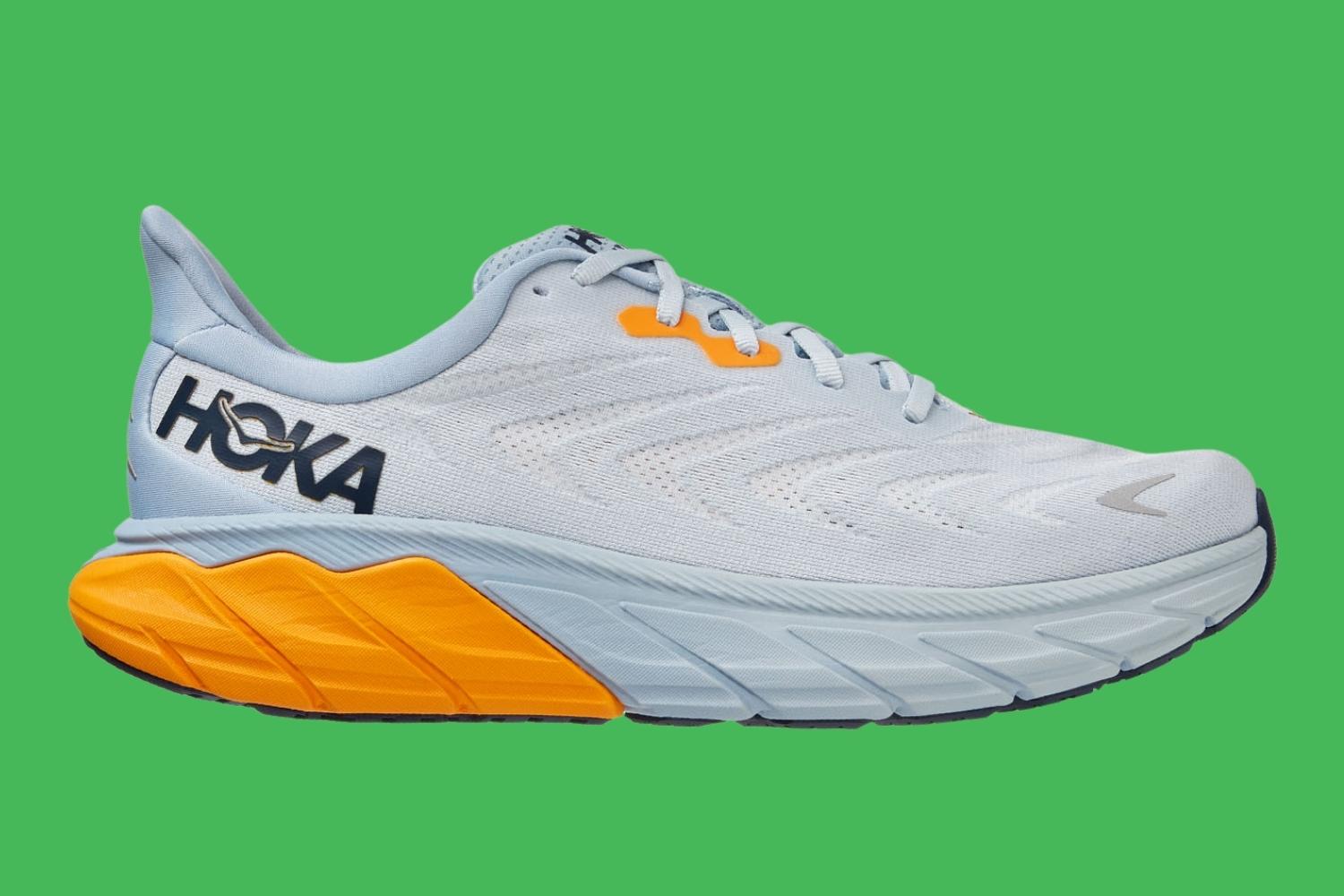 Hoka Clifton 9 vs. Arahi 6 Which One? (2024 Comparison)