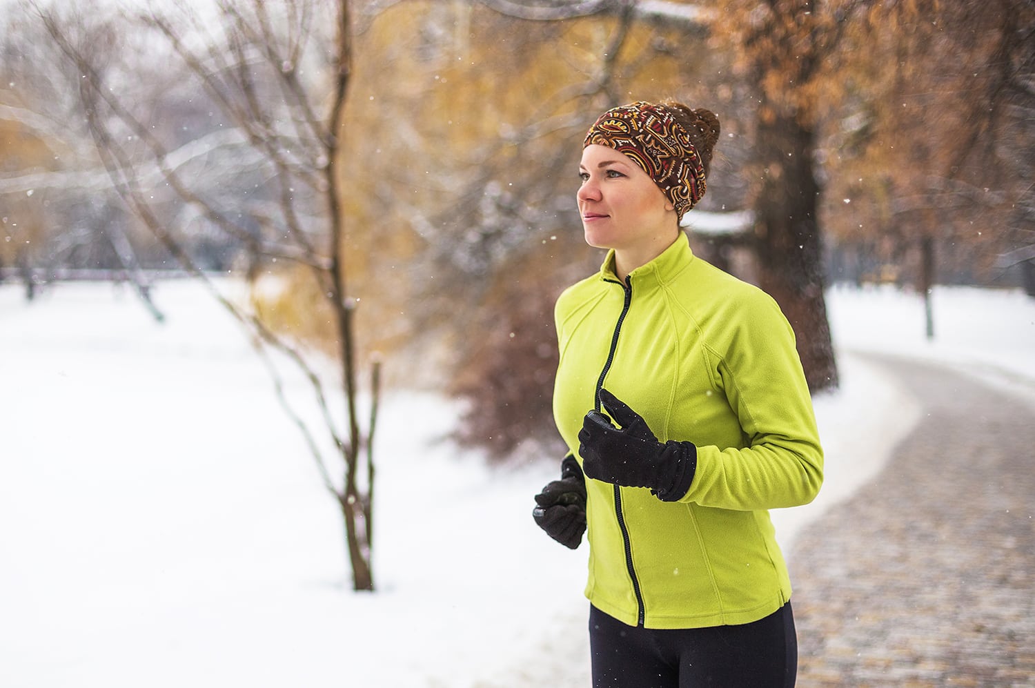 How to Start Running in the Winter (2022 Guide)