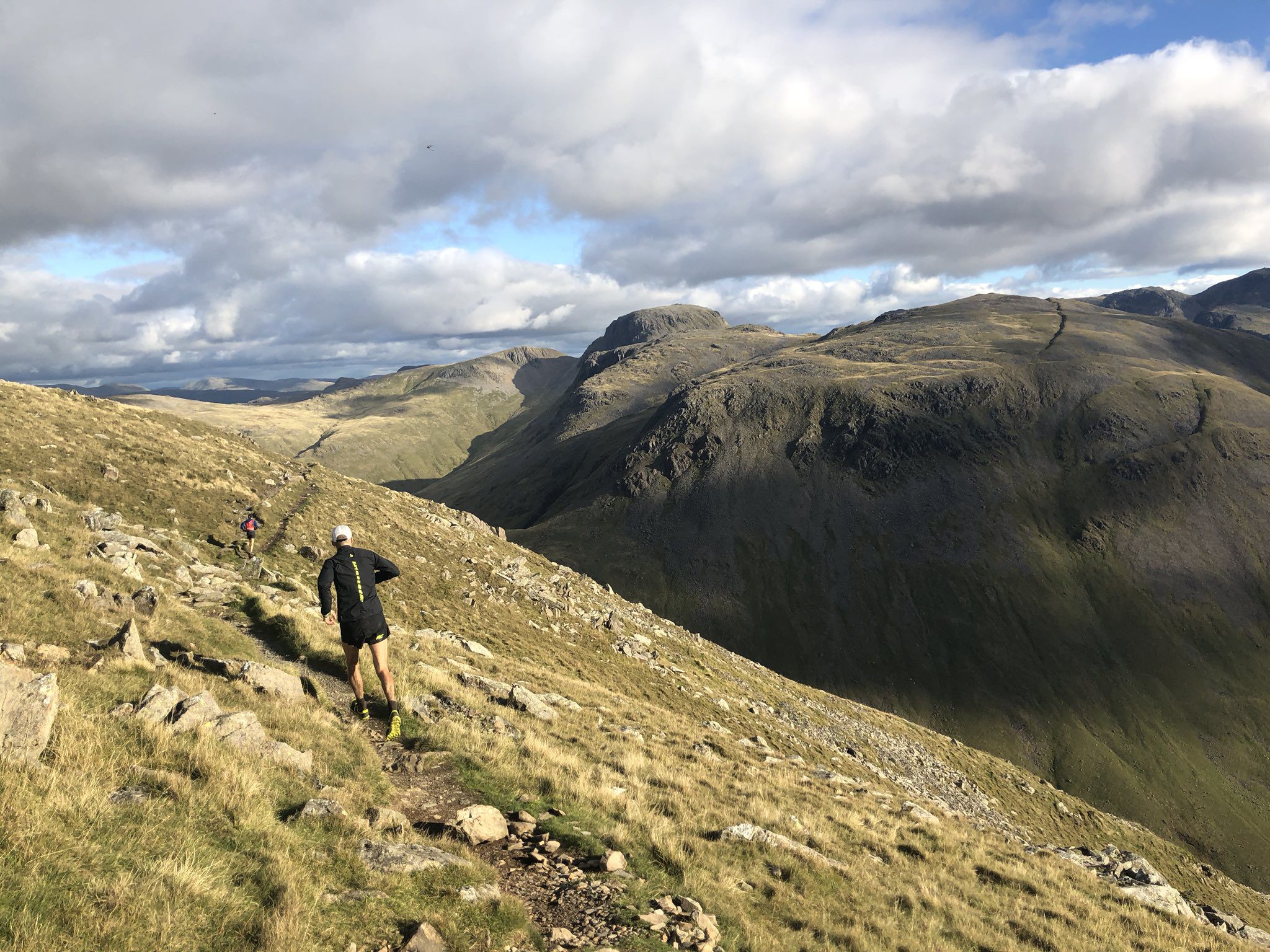 British fell runner sets national Bob Graham record with 1344 run