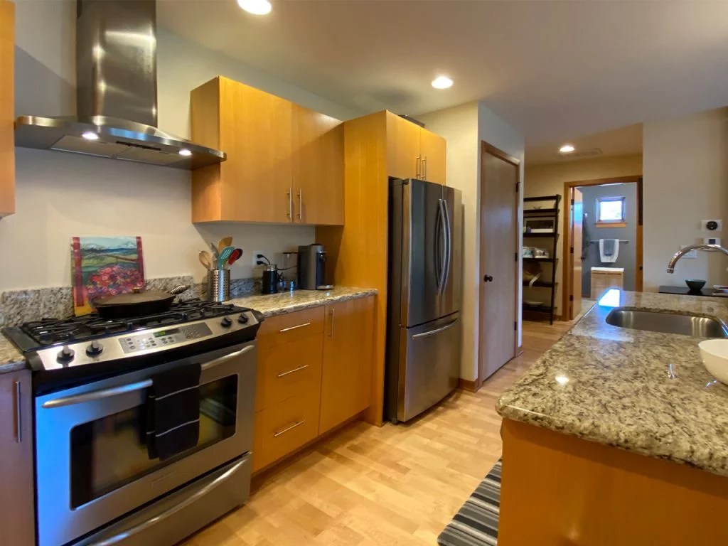 Multnomah Village Condo The Running Group