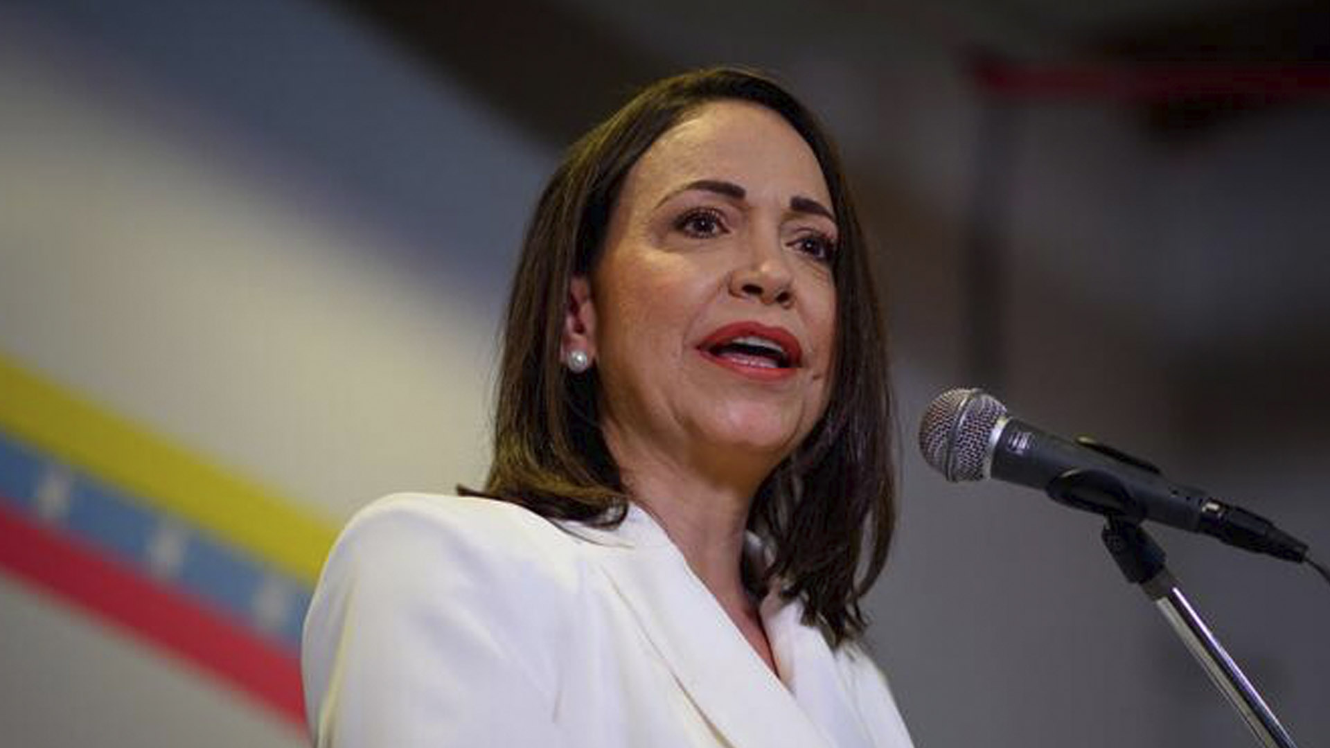 Machado advierte a Petro que problemas bilaterales se agravarán si