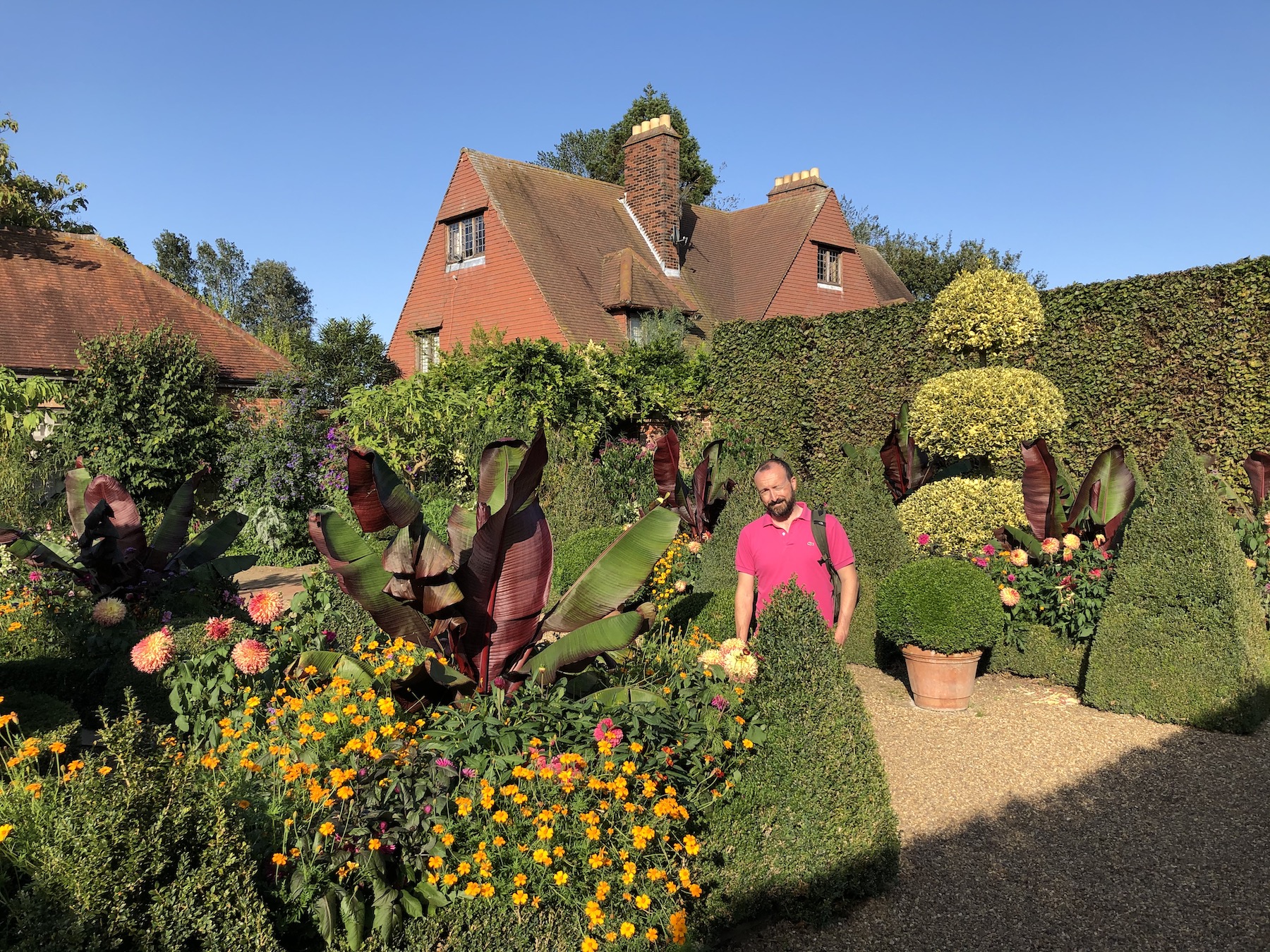 The gardens of Norfolk Runway27L.co.uk