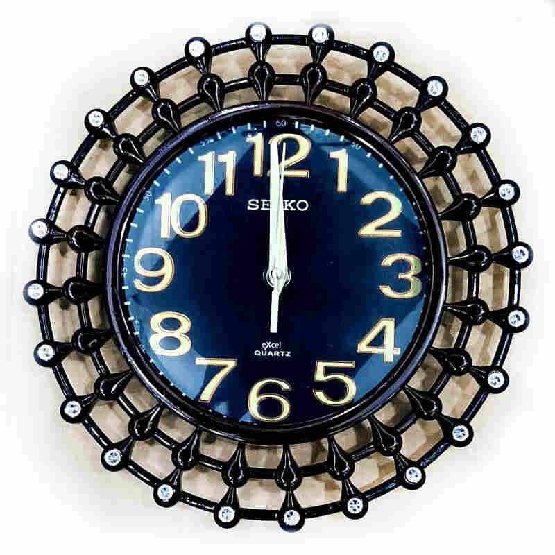 Star shaped standard Wall Clock