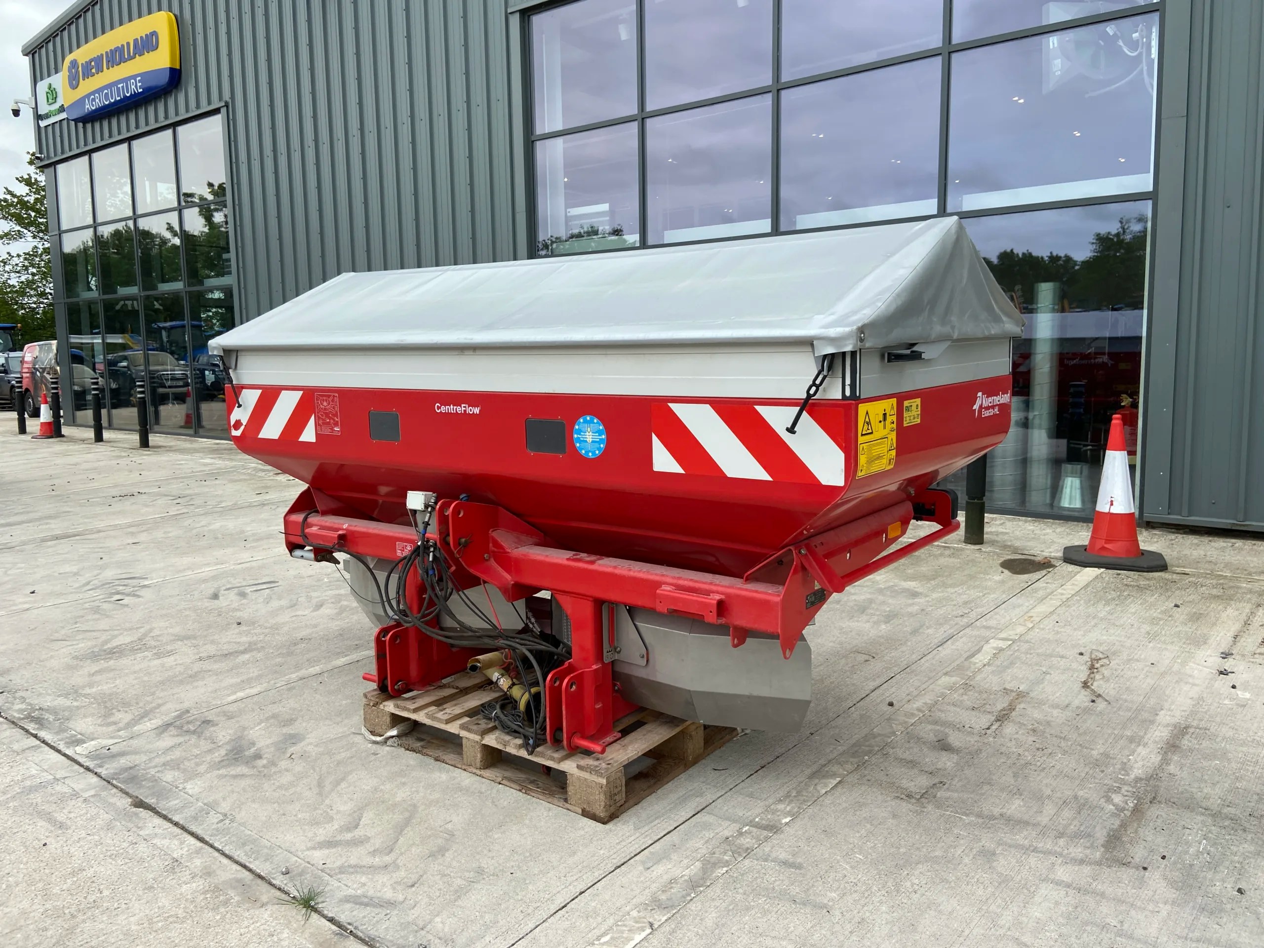 Kverneland ExactaHL Fertiliser Spreader Russell's